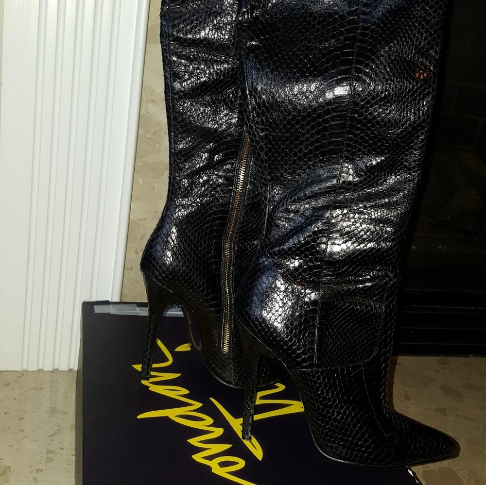 Black London Trash Lorelei Leather Over the Knee Boots - Picture 2 of 6